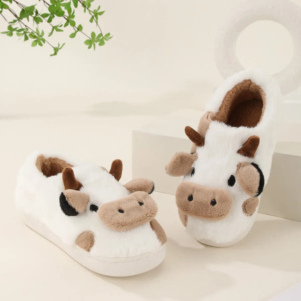 Winter Home Slippers for Couples Warm Plush Neutral Cartoon Cow Indoor anti Slip Comfortable Cotton Slippers for Men and Women